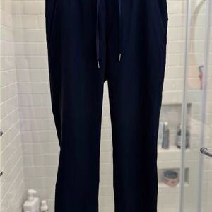 Lululemon on the fly 7/8 womens size 6 pants